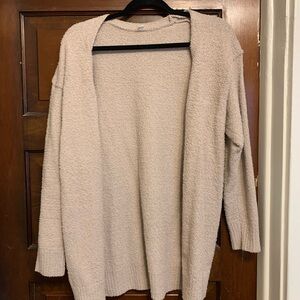 Uniqlo Women's Cardigan in Peachy Beige